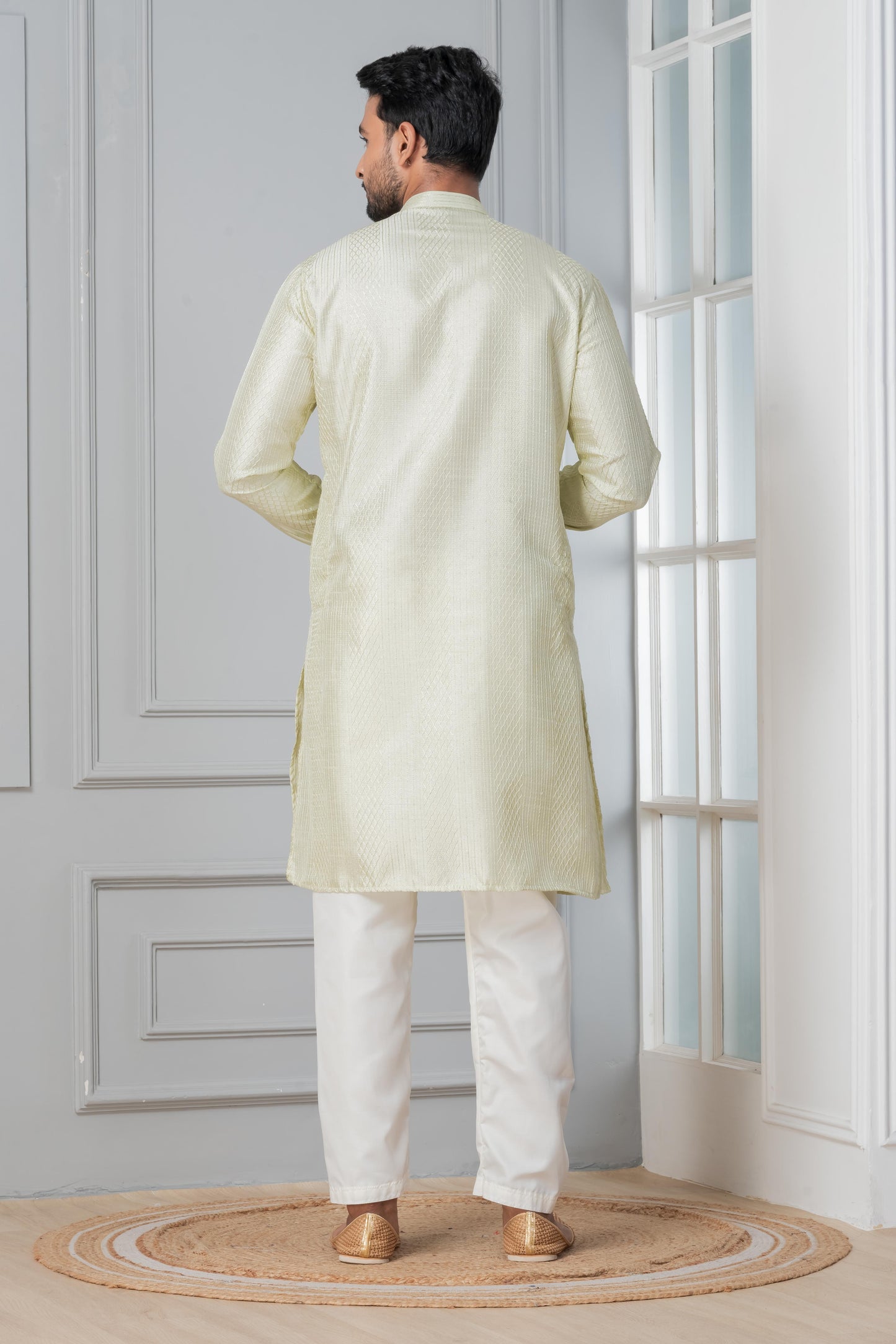 Lakhnavi Kurta