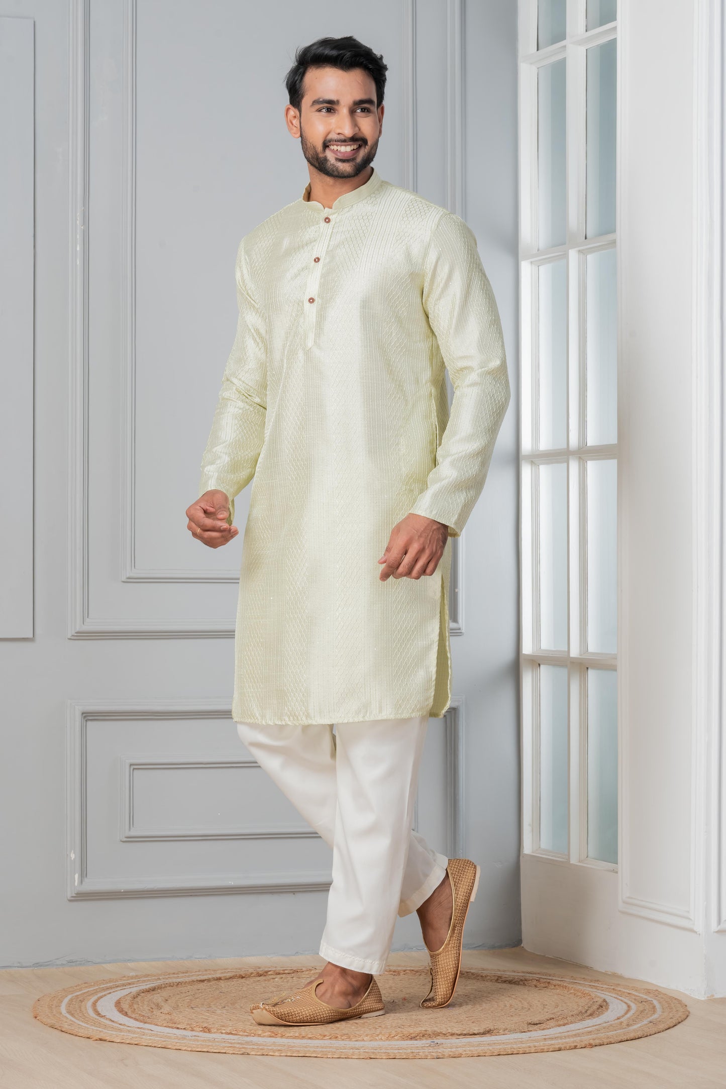 Lakhnavi Kurta